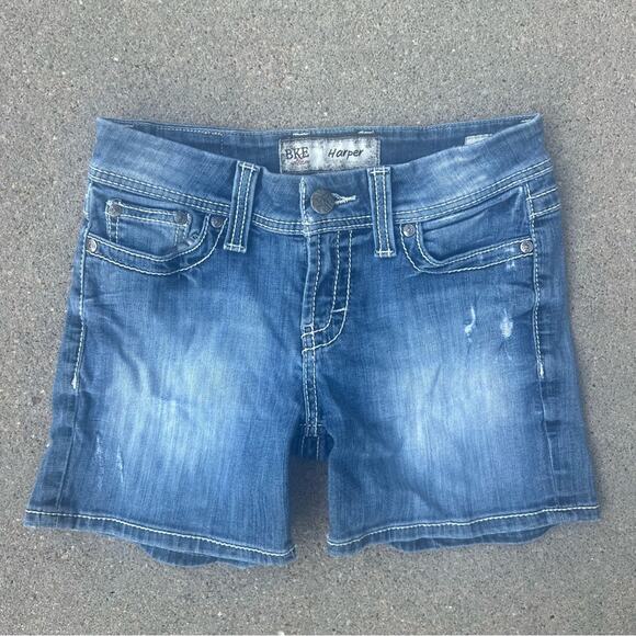 BKE Harper 5 inch stretch Jean shorts size 26 - Picture 2 of 5